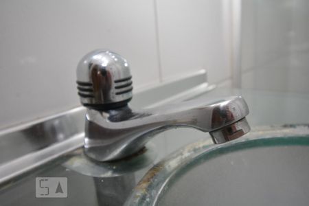 Apartamento à venda com 56m², 2 quartos e 1 vagaBanheiro - Torneira