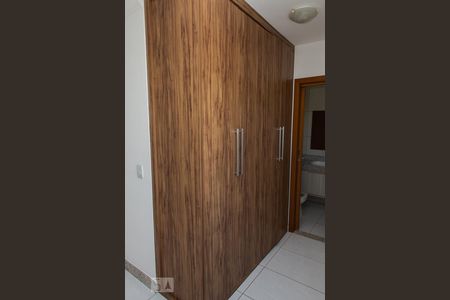 Apartamento para alugar com 120m², 3 quartos e 2 vagas Apartamento para alugar com 120m², 3 quartos e 2 vagasSuíte