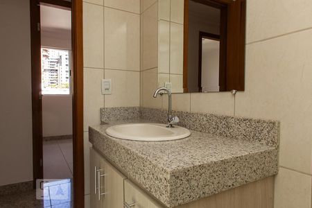 Apartamento para alugar com 120m², 3 quartos e 2 vagas Apartamento para alugar com 120m², 3 quartos e 2 vagasBanheiro Corredor