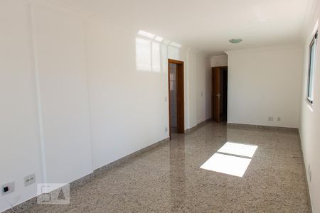 Sala de apartamento para alugar com 3 quartos, 120m² em Carmo, Belo Horizonte
