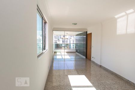 Sala de apartamento para alugar com 3 quartos, 120m² em Carmo, Belo Horizonte