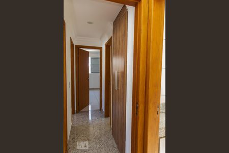 Apartamento para alugar com 120m², 3 quartos e 2 vagas Apartamento para alugar com 120m², 3 quartos e 2 vagasCorredor