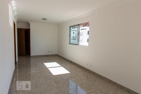 Sala de apartamento para alugar com 3 quartos, 120m² em Carmo, Belo Horizonte