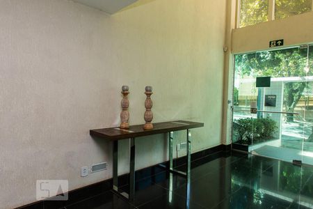 Apartamento para alugar com 120m², 3 quartos e 2 vagas Apartamento para alugar com 120m², 3 quartos e 2 vagasHall de Entrada