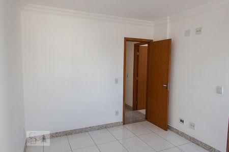 Apartamento para alugar com 120m², 3 quartos e 2 vagas Apartamento para alugar com 120m², 3 quartos e 2 vagasSuíte