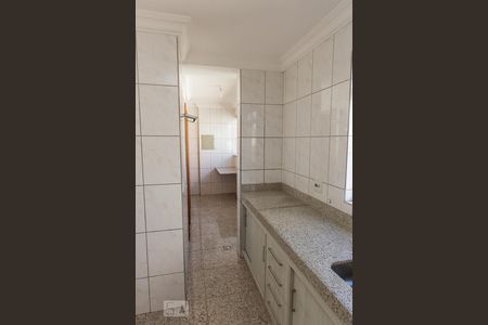 Apartamento para alugar com 120m², 3 quartos e 2 vagas Apartamento para alugar com 120m², 3 quartos e 2 vagasCozinha