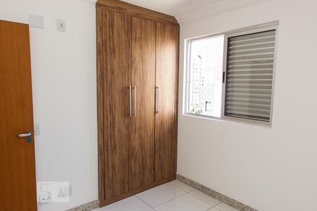 Apartamento para alugar com 120m², 3 quartos e 2 vagas Apartamento para alugar com 120m², 3 quartos e 2 vagasQuarto 2