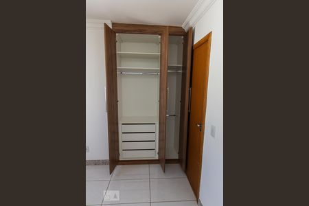 Apartamento para alugar com 120m², 3 quartos e 2 vagas Apartamento para alugar com 120m², 3 quartos e 2 vagasQuarto 1