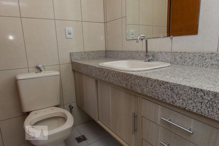 Apartamento para alugar com 120m², 3 quartos e 2 vagas Apartamento para alugar com 120m², 3 quartos e 2 vagasBanheiro da Suíte