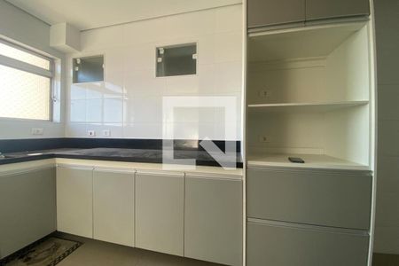 Apartamento à venda com 200m², 4 quartos e 3 vagasCozinha