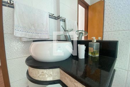 Apartamento à venda com 200m², 4 quartos e 3 vagasBanheiro da Suíte 2 Cobertura