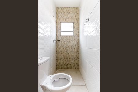 Banheiro de casa para alugar com 1 quarto, 37m² em Vila Ede, São Paulo