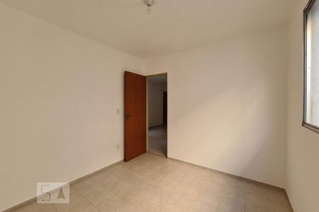 Quarto 2 de apartamento para alugar com 2 quartos, 55m² em Santa Efigênia, Belo Horizonte