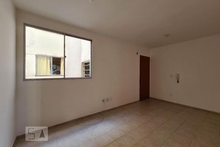 Sala de apartamento para alugar com 2 quartos, 55m² em Santa Efigênia, Belo Horizonte