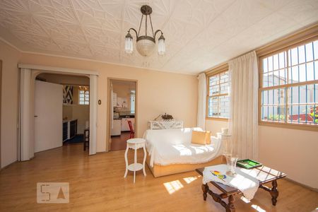 Sala de casa para alugar com 2 quartos, 80m² em Jardim Floresta, Porto Alegre