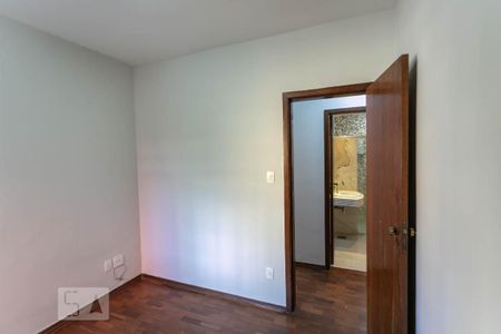 Apartamento à venda com 120m², 3 quartos e 1 vagaQuarto 2