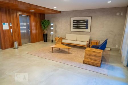 Studio à venda com 40m², 1 quarto e 1 vaga Studio à venda com 40m², 1 quarto e 1 vagaHall