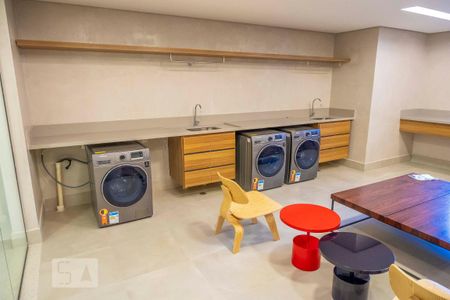 Studio à venda com 40m², 1 quarto e 1 vaga Studio à venda com 40m², 1 quarto e 1 vagaLavanderia