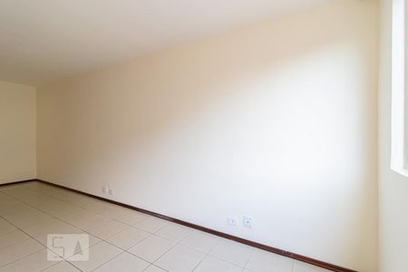 Sala de apartamento para alugar com 2 quartos, 60m² em Jardim Patente, São Paulo