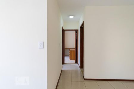 Corredor de apartamento para alugar com 2 quartos, 60m² em Jardim Patente, São Paulo