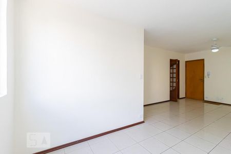 Sala de apartamento para alugar com 2 quartos, 60m² em Jardim Patente, São Paulo