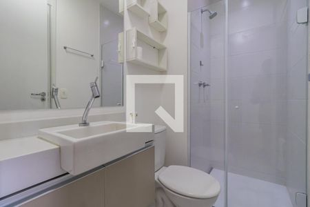 Banheiro de apartamento para alugar com 1 quarto, 49m² em Alphaville Empresarial, Barueri