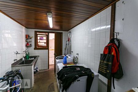 Casa à venda com 800m², 3 quartos e 5 vagasLavanderia