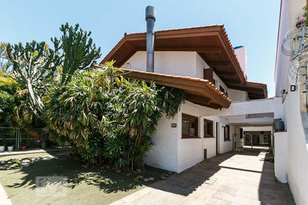 Casa à venda com 800m², 3 quartos e 5 vagasFachada