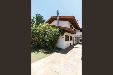 Casa à venda com 800m², 3 quartos e 5 vagasFachada