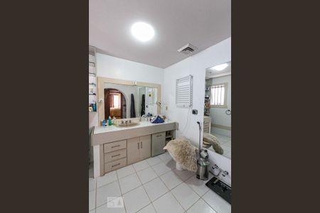 Casa à venda com 800m², 3 quartos e 5 vagasCloset