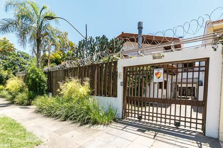 Casa à venda com 800m², 3 quartos e 5 vagasFachada