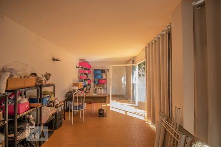 Casa para alugar com 600m², 4 quartos e 4 vagasSalão de Festas