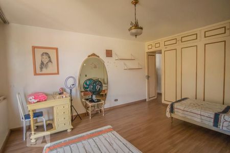 Casa para alugar com 600m², 4 quartos e 4 vagasSuíte 2