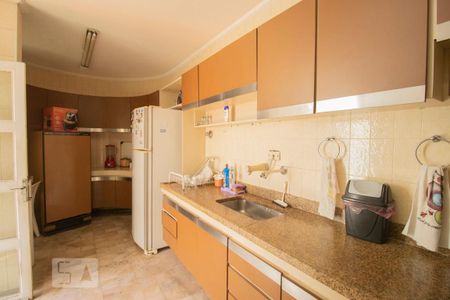 Casa para alugar com 600m², 4 quartos e 4 vagasCozinha