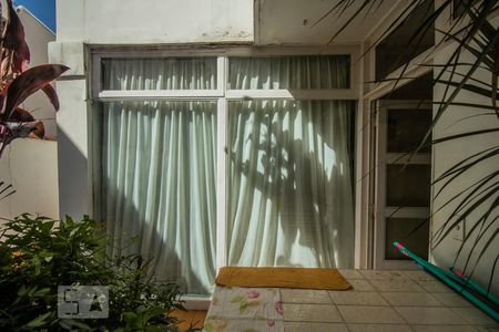 Vista de casa para alugar com 4 quartos, 600m² em Planalto Paulista, São Paulo