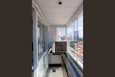 Apartamento para alugar com 27m², 1 quarto e 1 vaga Apartamento para alugar com 27m², 1 quarto e 1 vagaVaranda