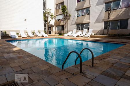 Apartamento à venda com 43m², 2 quartos e 1 vaga Apartamento à venda com 43m², 2 quartos e 1 vagaÁrea comum - Piscina