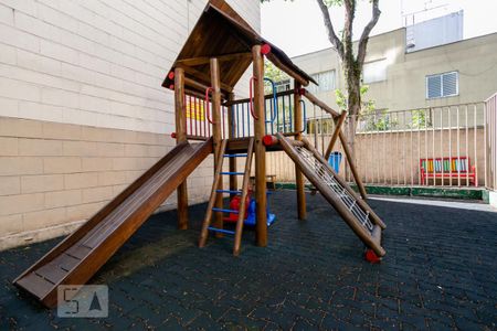 Apartamento à venda com 43m², 2 quartos e 1 vaga Apartamento à venda com 43m², 2 quartos e 1 vagaÁrea comum - Playground