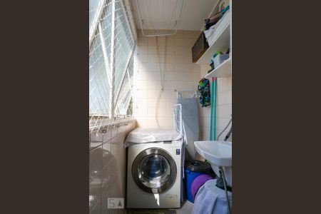 Apartamento à venda com 43m², 2 quartos e 1 vaga Apartamento à venda com 43m², 2 quartos e 1 vagaÁrea de Serviço