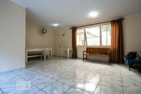 Apartamento à venda com 43m², 2 quartos e 1 vaga Apartamento à venda com 43m², 2 quartos e 1 vagaÁrea comum - Salão de festas