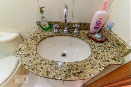 Apartamento à venda com 176m², 4 quartos e 3 vagasBanheiro Social - Detalhes