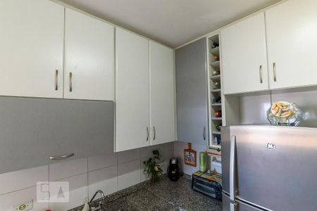 Apartamento à venda com 176m², 4 quartos e 3 vagasCozinha - Armários