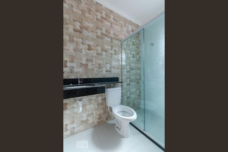 Banheiro de casa de condomínio para alugar com 1 quarto, 35m² em Vila Sao Geraldo, São Paulo