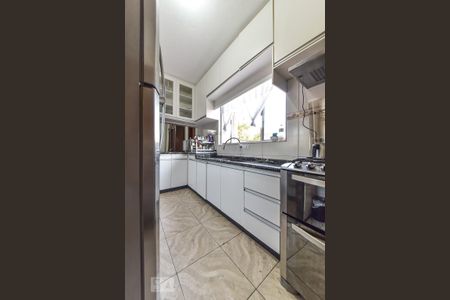 Casa à venda com 400m², 3 quartos e 2 vagasCozinha