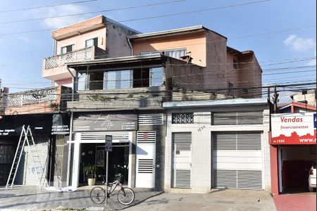 Casa à venda com 400m², 3 quartos e 2 vagasFachada