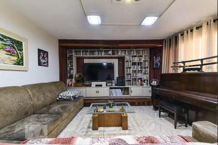 Casa à venda com 400m², 3 quartos e 2 vagasSala