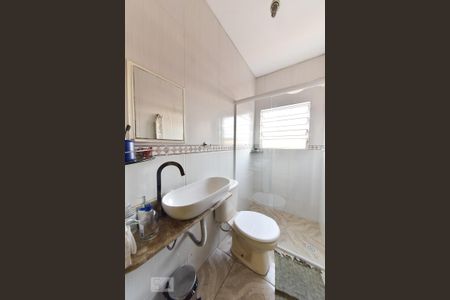 Casa à venda com 400m², 3 quartos e 2 vagasBanheiro Social