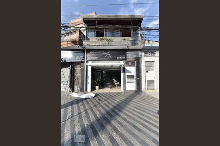 Casa à venda com 400m², 3 quartos e 2 vagasFachada