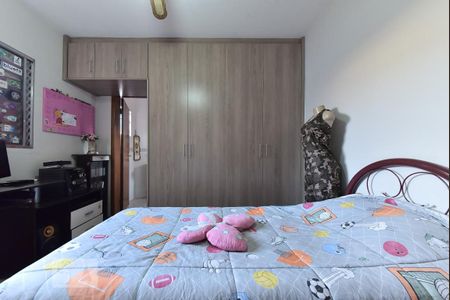 Casa à venda com 400m², 3 quartos e 2 vagasSuíte 2