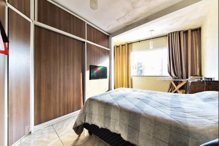 Casa à venda com 400m², 3 quartos e 2 vagasSuíte 1